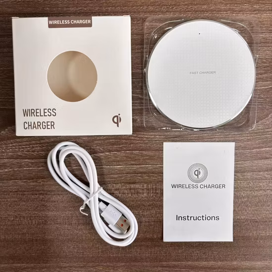 Chargeur sans fil Qi de charge rapide OEM de vente chaude Pad 10W 15W pour téléphone mobile